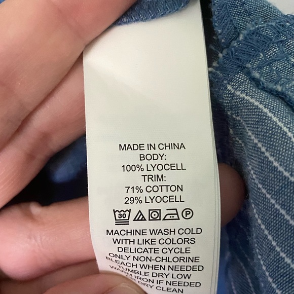 Kate Spade Indigo Railroad Chambray top - Picture 7 of 7